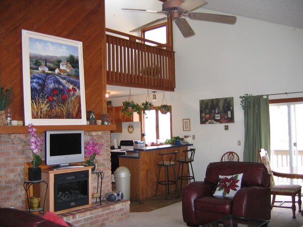 4 Bedroom Country Lodge Photo 5