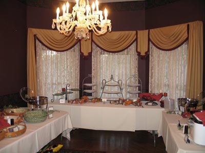 5 Bedroom Victorian Manor Photo 8