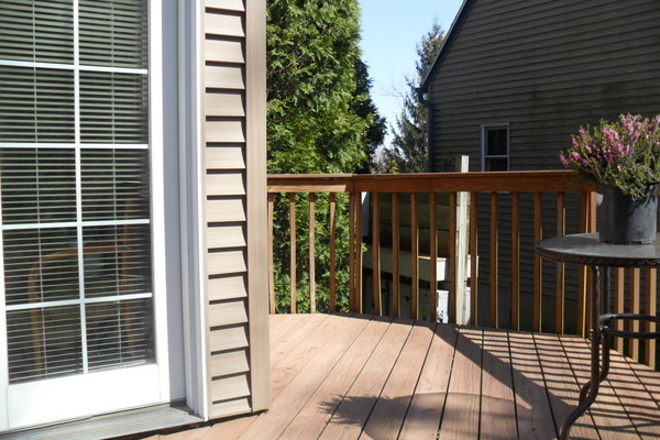 1 Queen Jacuzzi Cottage Photo 3